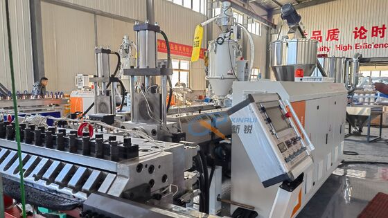 1400~1800mm TPE TPV TPR カーマット 掃除用 形状シート製造機