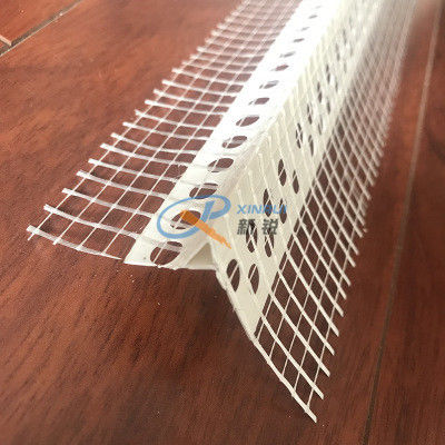 工場機械を作る直接20x20mmポリ塩化ビニールのプラスチック コーナー ビードのプラスチック プロフィール