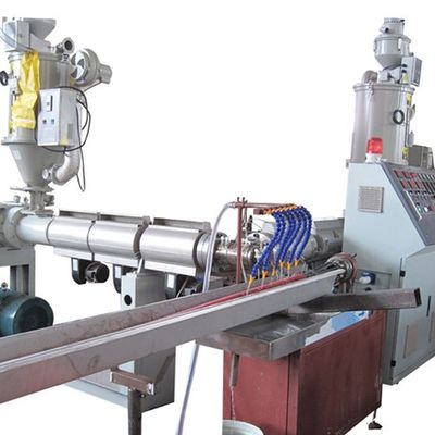 30mポリ塩化ビニールの機械を作る螺線形の吸引のホースのプラスチック管